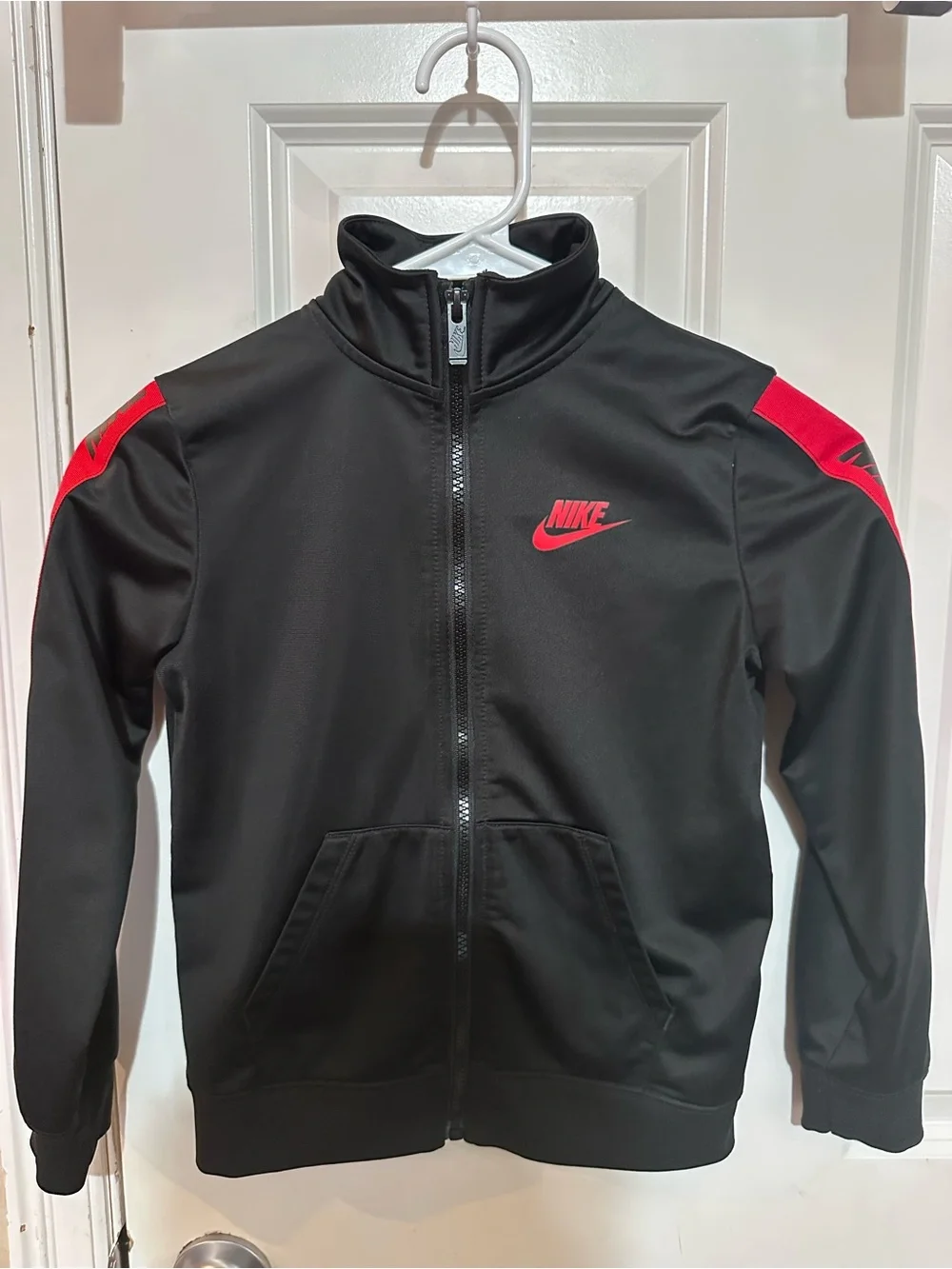Nike boys 7 Black and Red Track Athletic Jacket